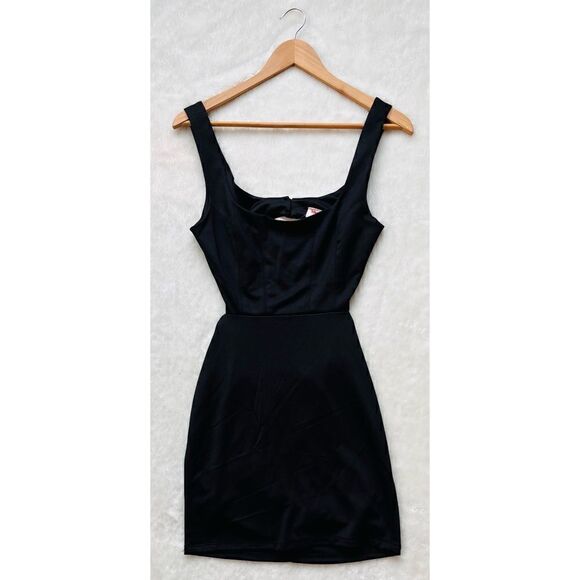 NWT SHOWPO ITZEL CORSET BODICE SIDE CUTOUT MINI DRESS IN BLACK - Picture 9 of 16